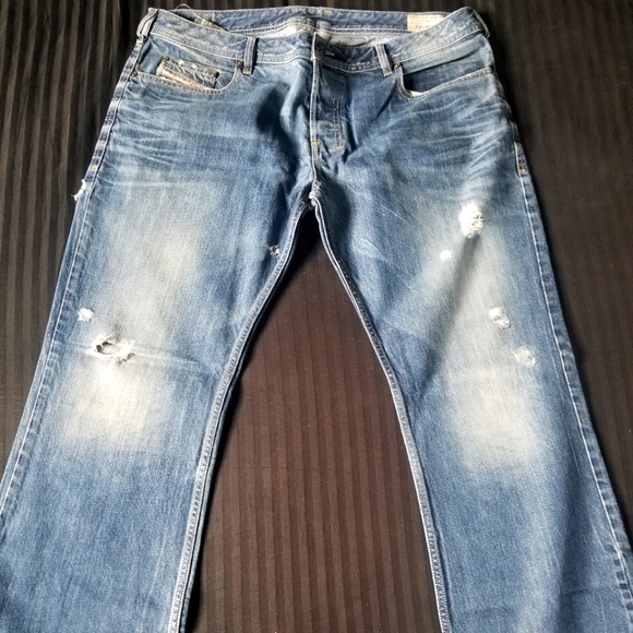 Diesel "Zathan" Jeans - Picture 1 of 12
